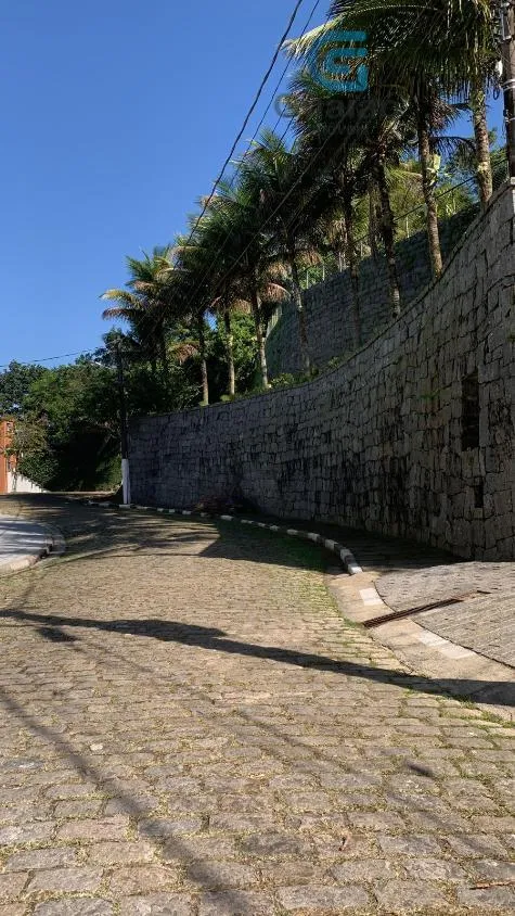 Imagem Vendo amplo terreno, Morro Santa Terezinha, Santos