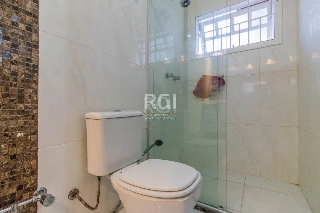 Imagem Sobrado para Venda - 499.98m², 4 dormitórios, sendo 3 suites, 4 vagas - Jardim Ipiranga