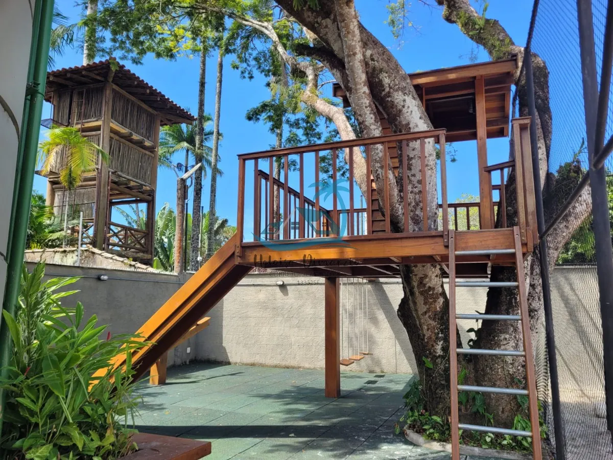Imagem Casa nova com 2 suítes a venda em condomínio fechado a 500 metros da orla do Itaguá em Ubatuba