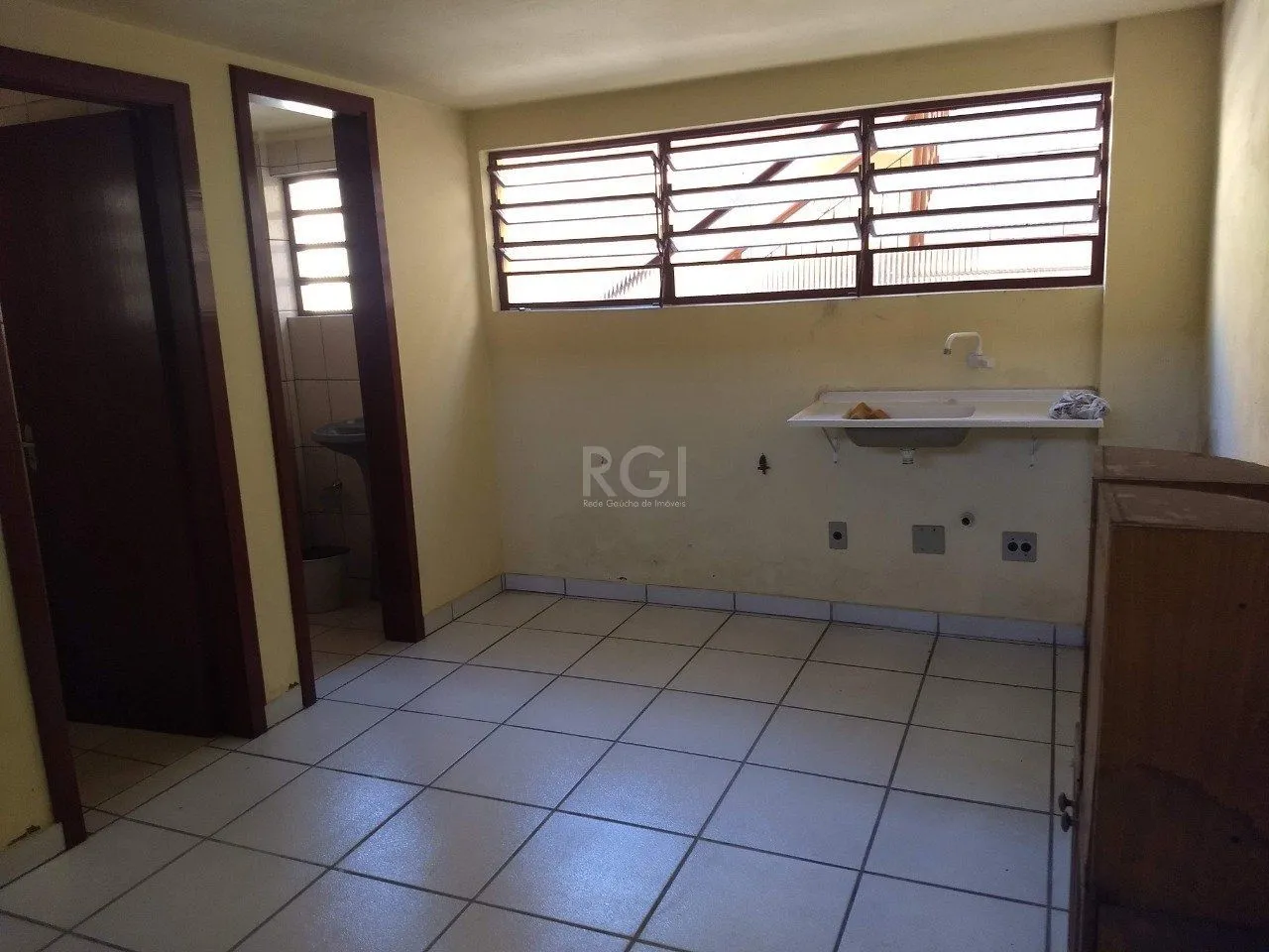 Imagem Loja para Venda - 82.89m², 0 dormitórios, Partenon, Porto Alegre