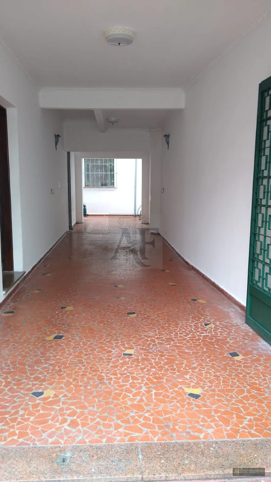 Imagem Sobrado para alugar em Vila Bertioga, São Paulo