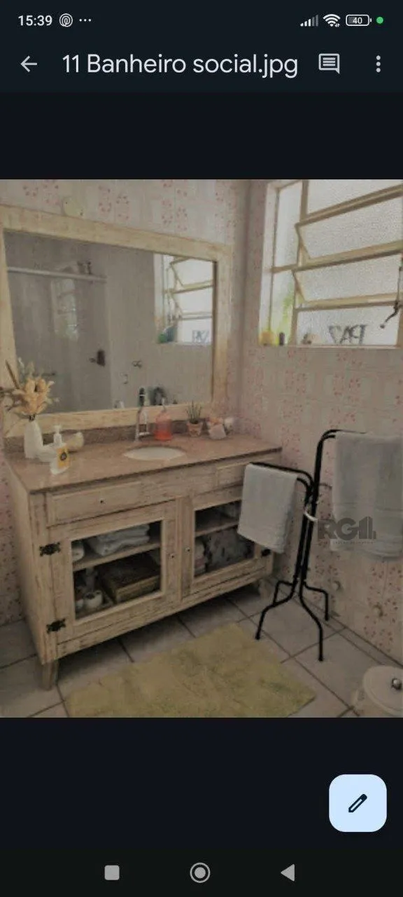 Imagem Apartamento de 130 m2,com 3 dormitórios e suíte, no bairro Jardim Botânico.