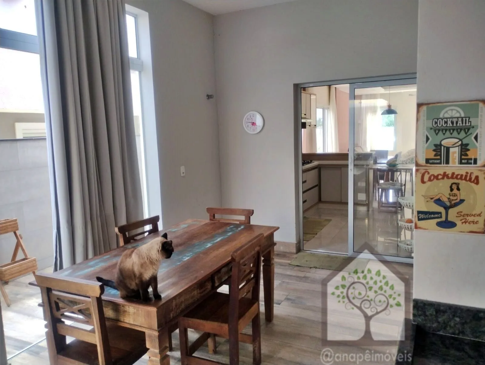 Imagem Casa 3 Quartos com 2 Suítes no Carianos, Florianópolis