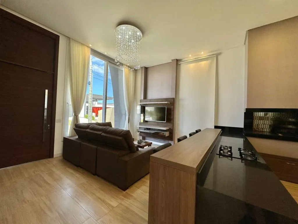 Imagem Casa em Condominio 3 Dormitórios - Bairro --