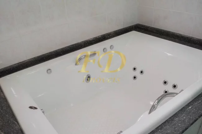 Imagem Casa de Alto Padrão em Condomínio Fechado em Atibaia