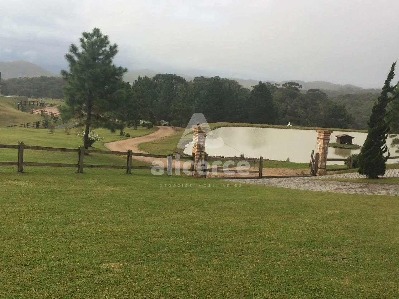 Imagem Terreno à venda com 2.692,19m² em Vargedo Rancho Queimado