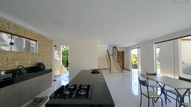 Imagem Oportunidade: Casa em condomínio no bairro Praia do Forte