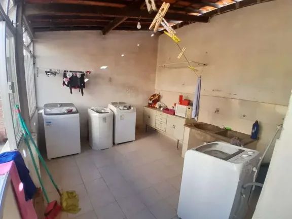 Imagem Casa à venda em Barbacena, São Sebastião, com 4 quartos, 1250m2
