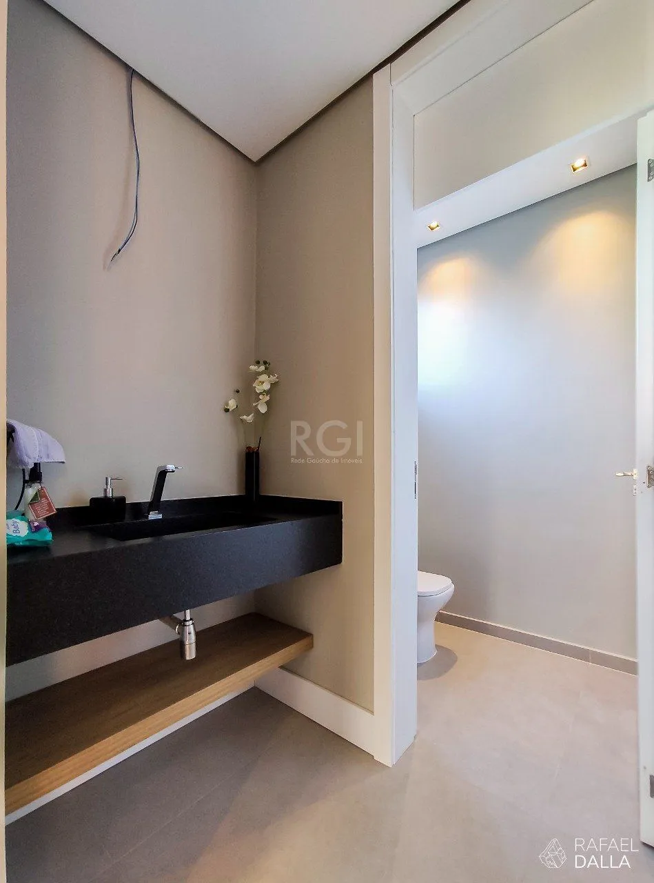 Imagem Casa Condominio para Venda - 477m², 2 terrenos - 4 dormitórios, sendo 4 suites, 4 vagas - Alphaville