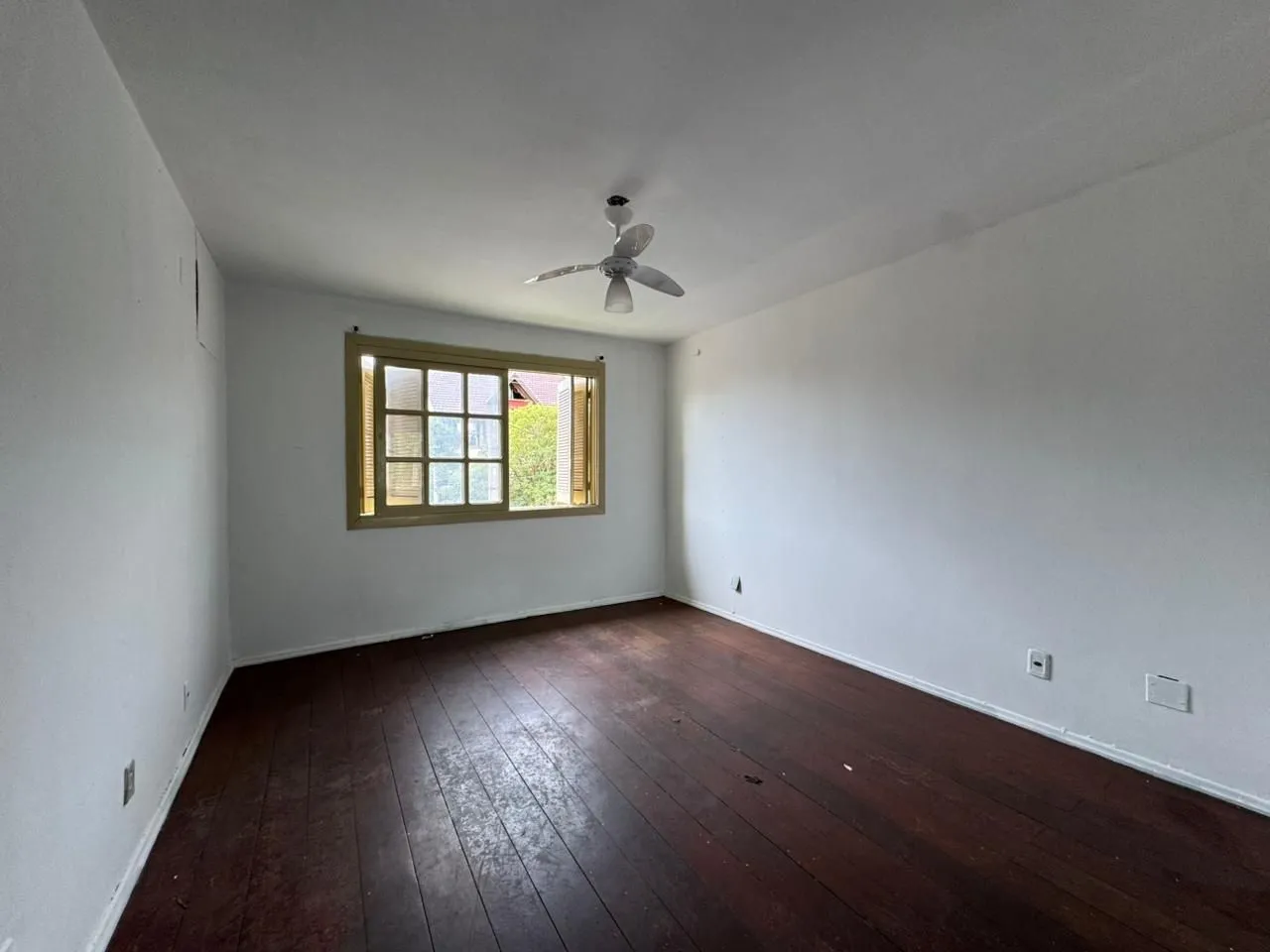 Imagem Casa à venda em Porto Alegre, Jardim São Pedro, com 5 quartos, 286m2