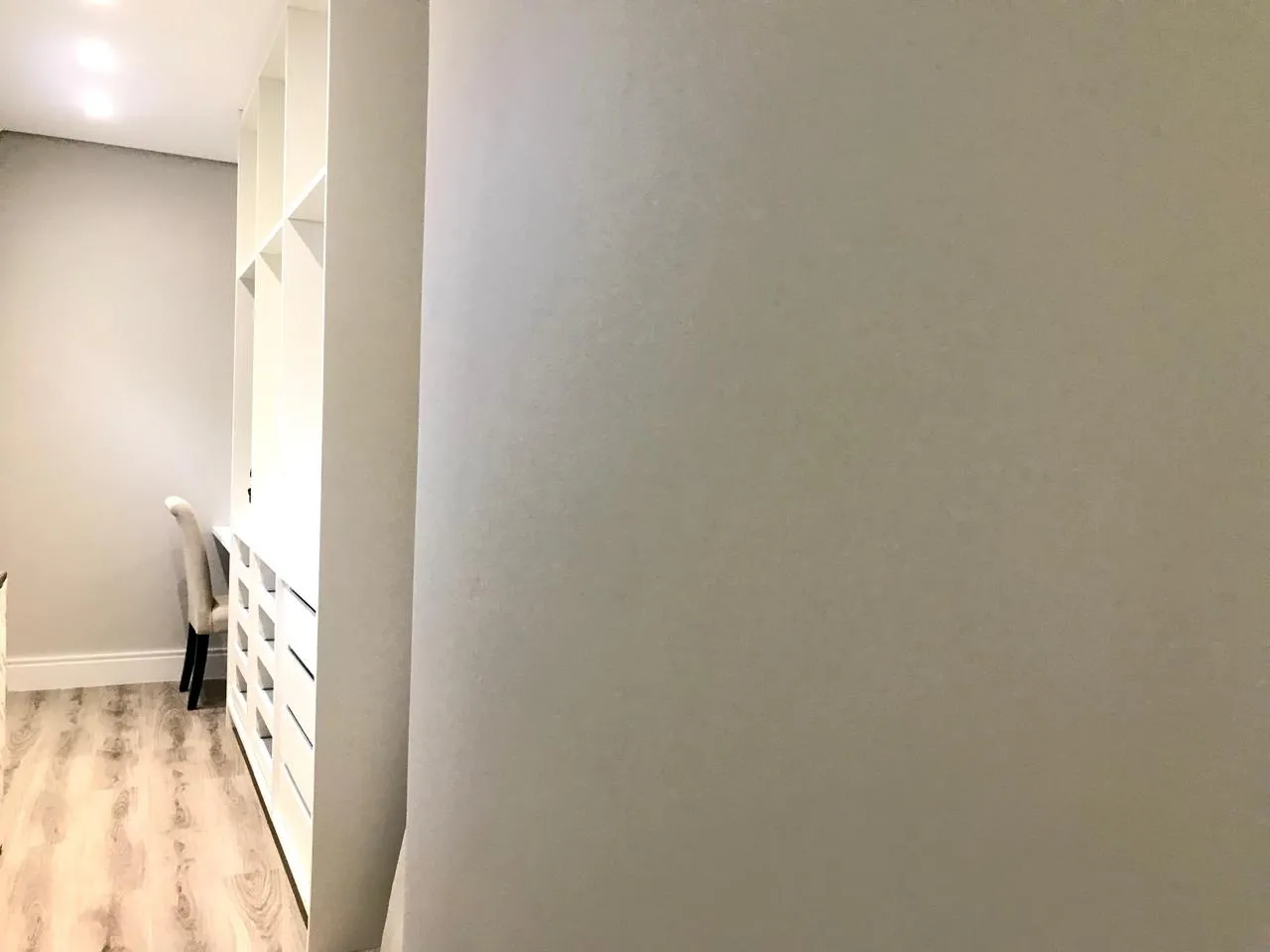 Imagem Casa de Alto Padrão à Venda no Alphaville 01 em Barueri, 5 suítes, 530 m², piscina, sauna, sala de cinema e terreno de 631 m²