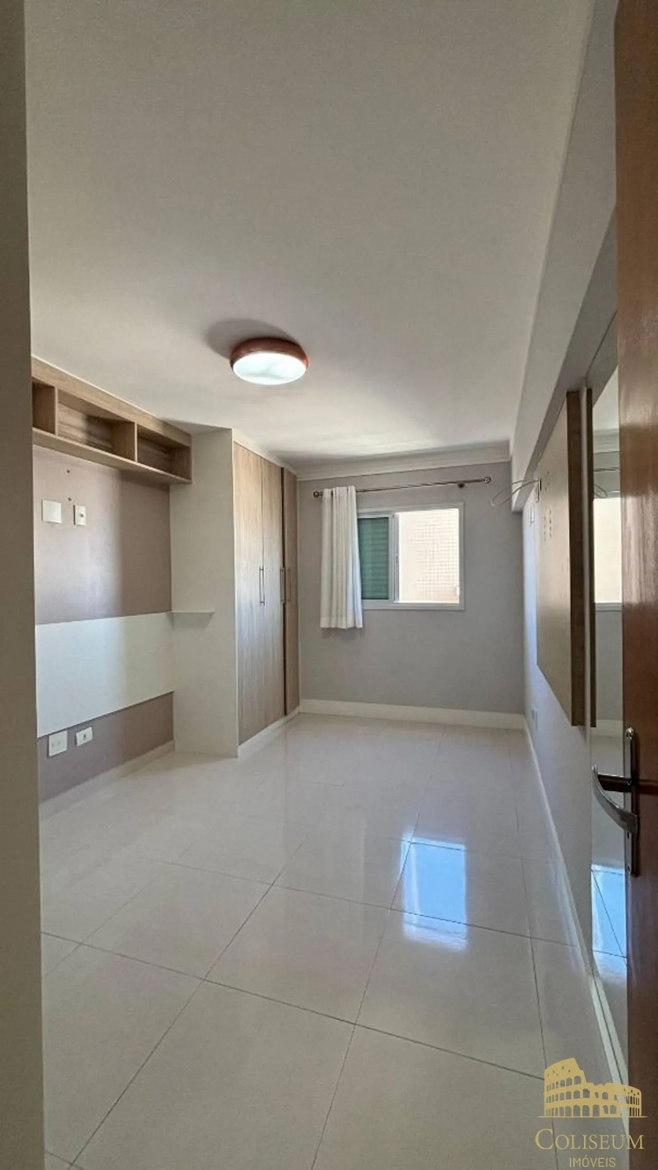 Imagem Lindo Apto 2 Dorms c/1 Suíte, 2 Vagas, Lazer, Sacada envidraçãda