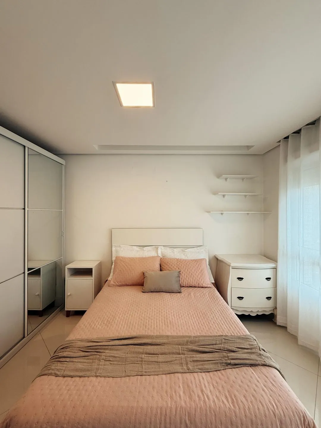 Imagem Apartamento à venda em Torres, Predial, com 3 quartos, 105.23m2