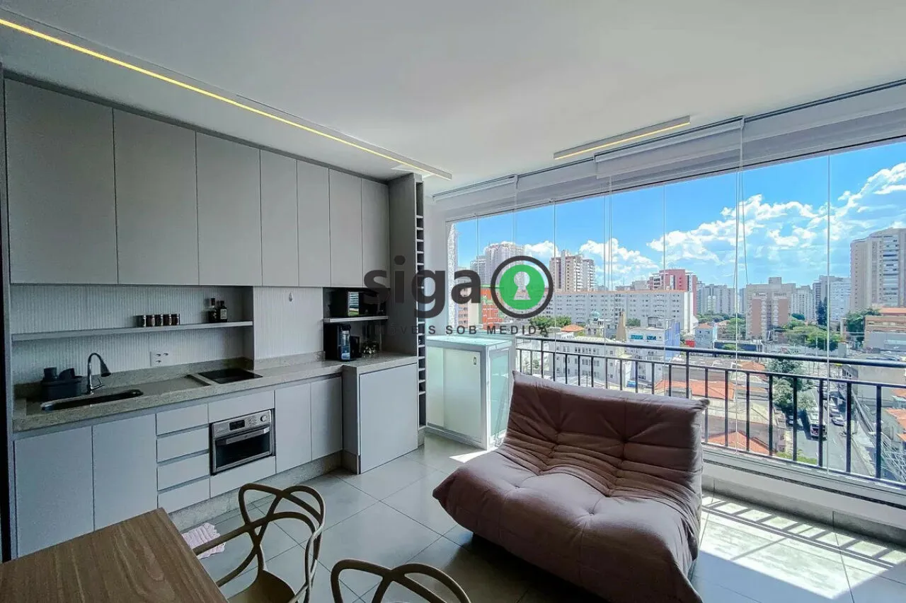 Imagem Studio no último andar a 250m do metrô Ana Rosa com vista livre e ar-condicionado.