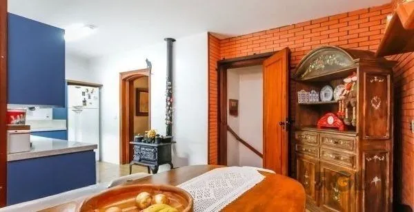 Imagem Casa sobrado no Jardim do Salso de 4 dormitórios e 3 vagas