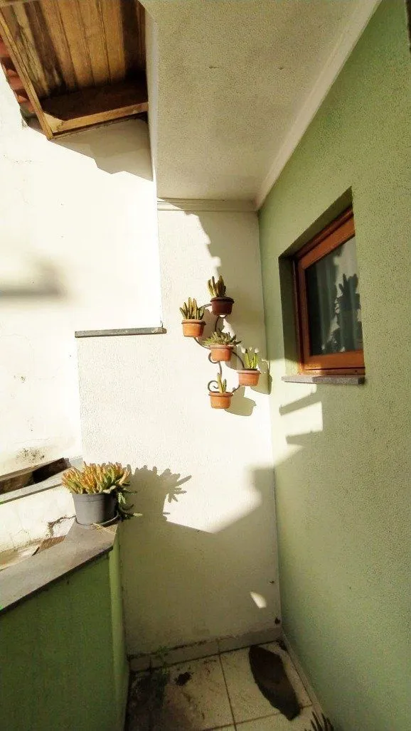 Imagem Sobrado para Venda - 136m², 4 dormitórios, sendo 2 suites, 2 vagas - Aberta dos Morros