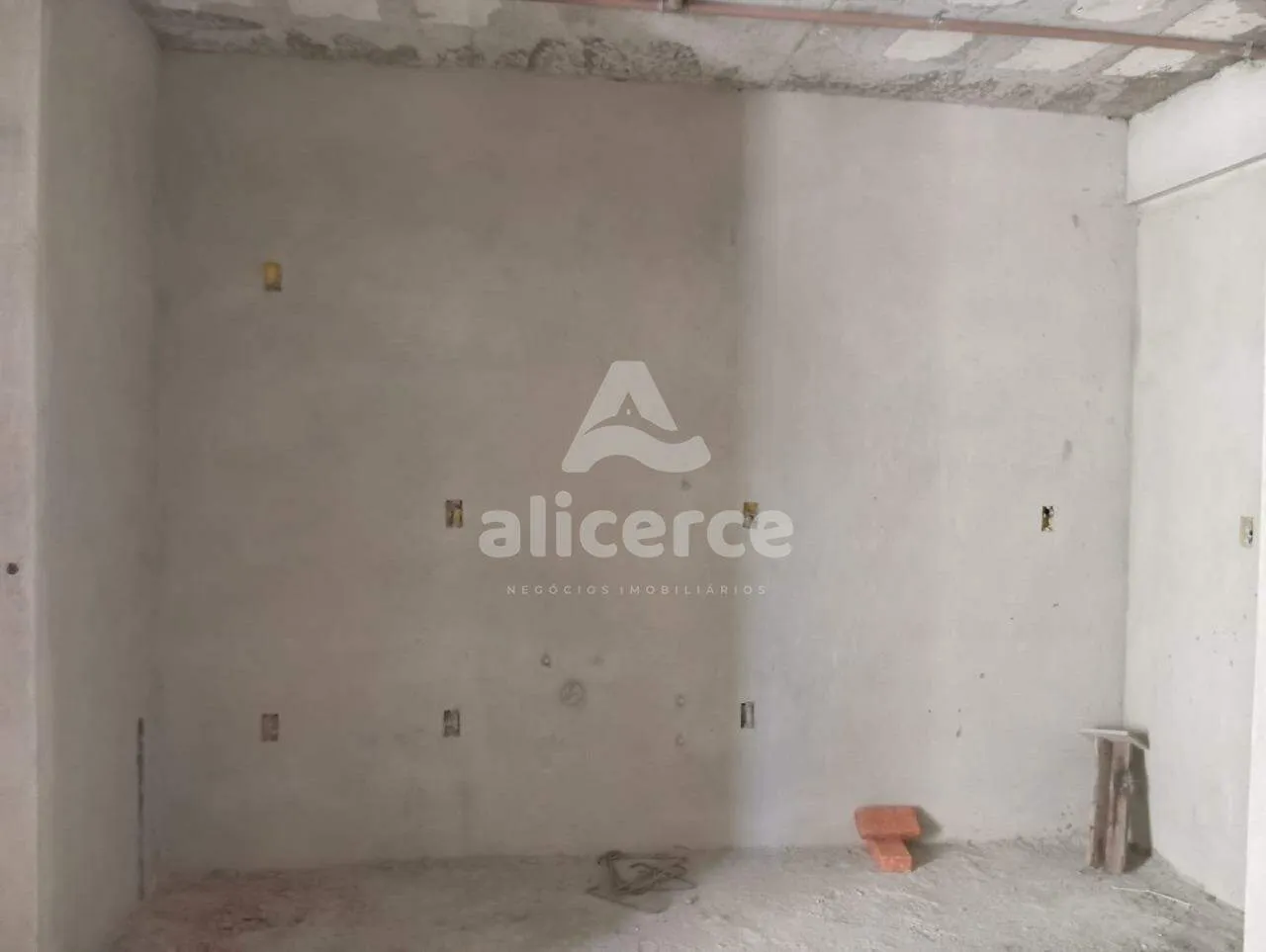 Imagem Apartamento de 86m² com 2 suítes + lavabo - no bairro Campinas, São José/SC