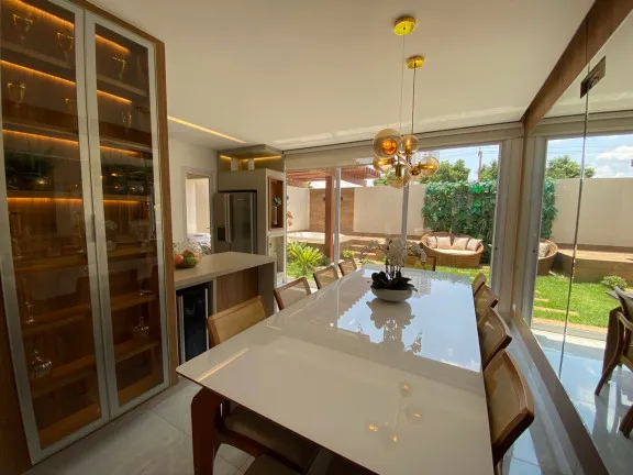 Imagem Casa de Condomínio com 4 Quartos à Venda, 191 m² em Jardim Atlântico - Goiânia