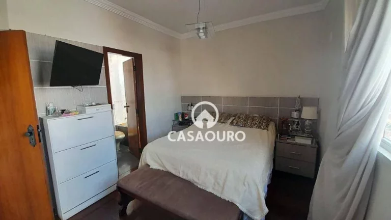 Imagem Cobertura com 5 quartos à venda, 200 m² por R$ 1.100.000 - Santa Tereza - Belo Horizonte/MG