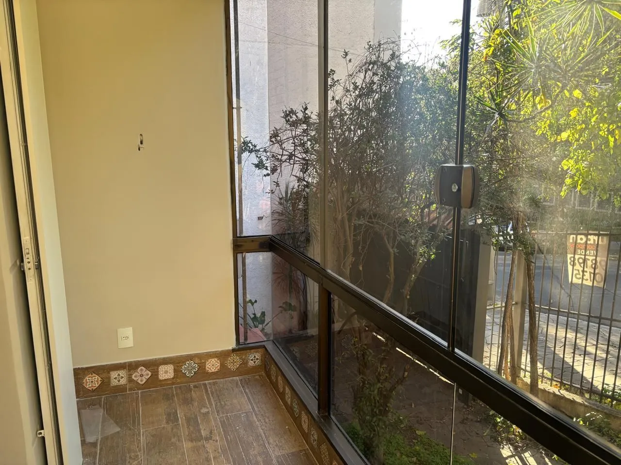 Imagem vende apto de dois quartos próximo ao parcão