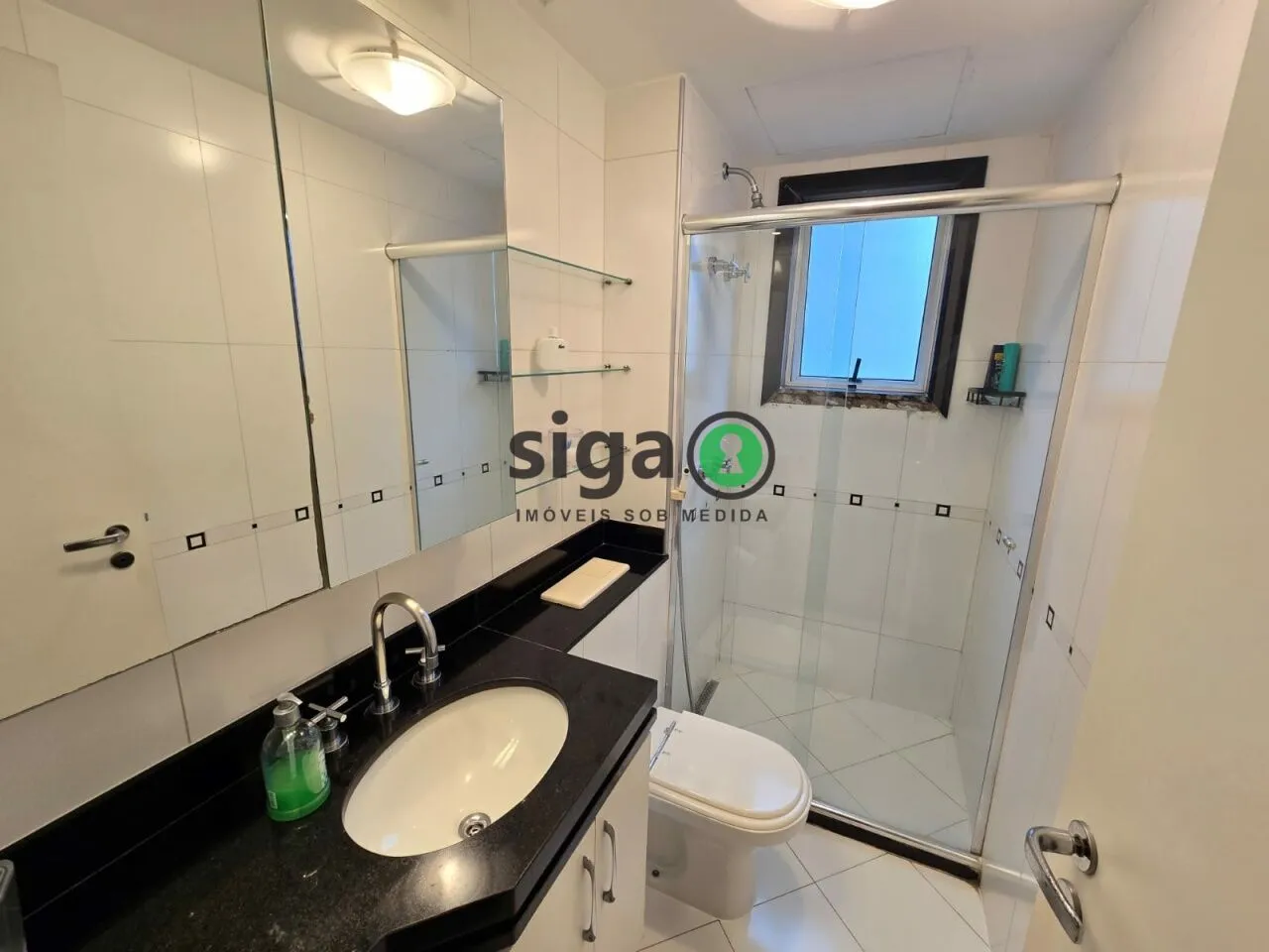 Imagem Apartamento à venda no Brooklin | 218m² | 3 suítes + home office | Varanda envidraçada | Alto padrão