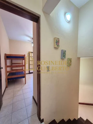 Imagem Sobrado com 2 Dormitórios a 250m da Praia Martim de Sá