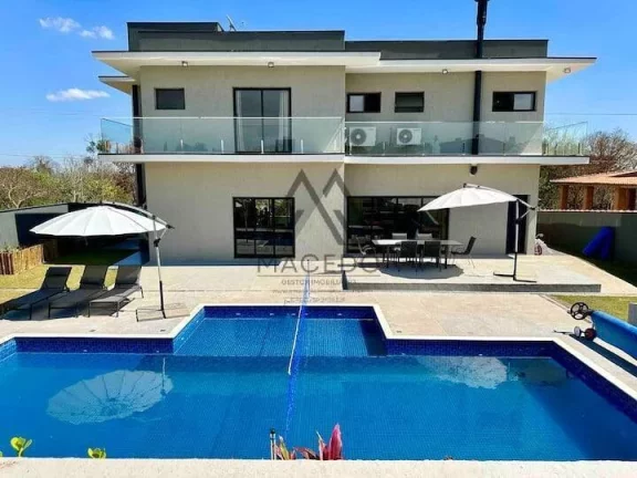 Imagem Sobrado de alto padrão no Residencial Fazenda Victória