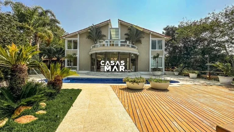 Imagem Casa vista mar à venda com porteira fechada, 6 suítes, lazer incrível, Búzios