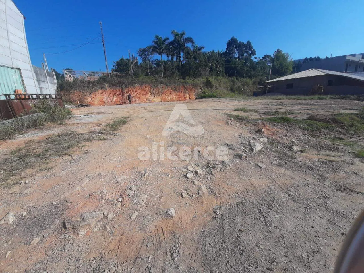 Imagem Terreno à venda com , 611m² em Alto Aririu Palhoça