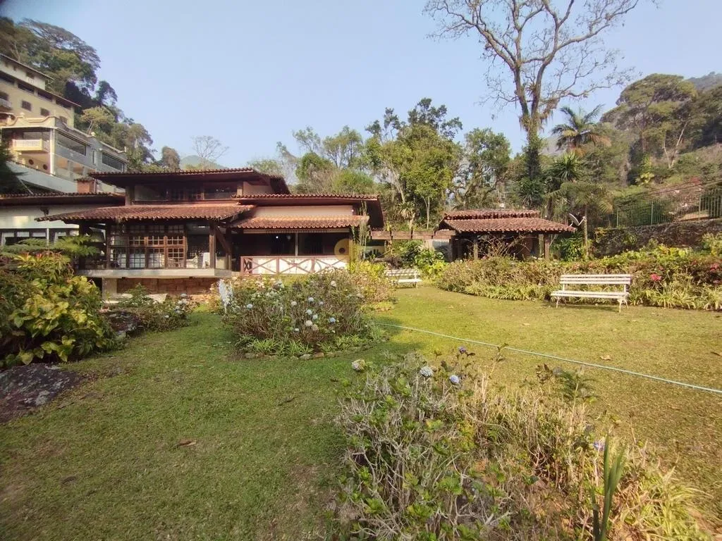 Foto do imóvel Casa para Venda em Teresópolis / RJ em Rua Doutor Dulcidio Gonçalves