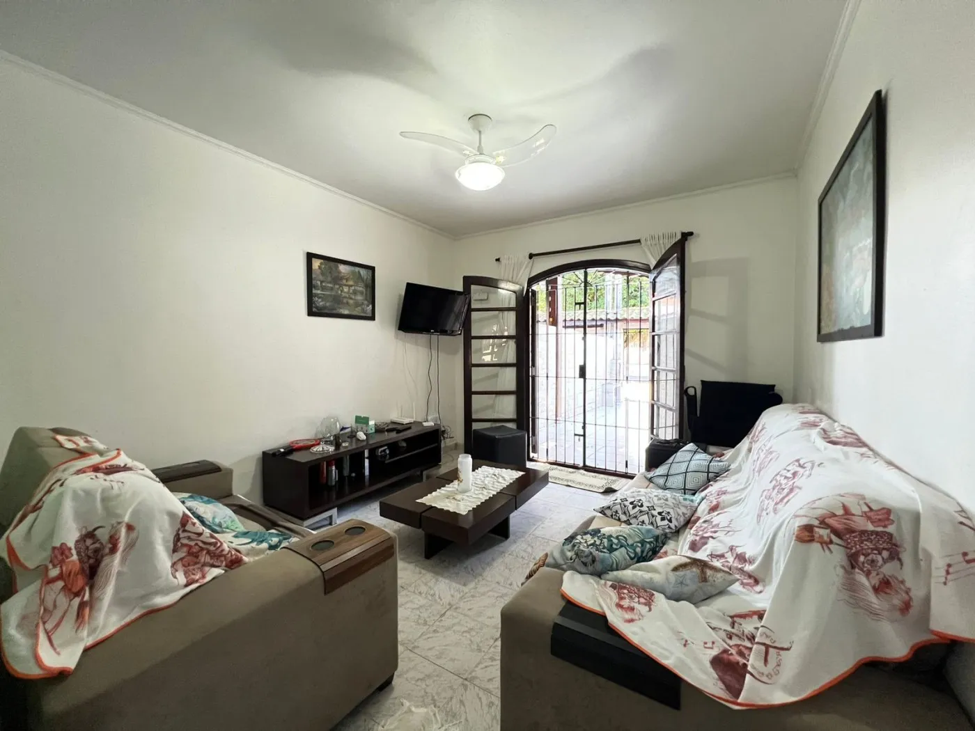 Imagem Casa para Venda em Praia Grande, Real, 2 dormitórios, 1 suíte, 2 banheiros, 2 vagas