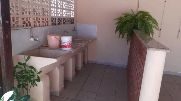 Imagem Apartamento bem localizado com 2 dormitórios, ideal para quem busca qualidade de vida no Bairro Canto do forte. Á venda na Imobiliária Consulte Imóveis.