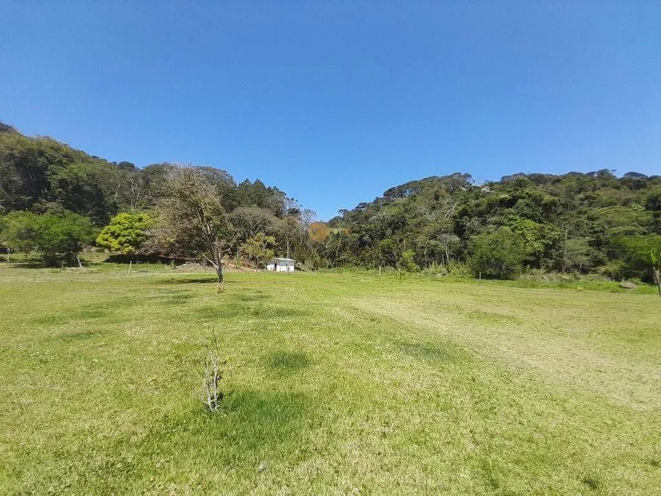 Imagem Sítio para Venda em Teresópolis / RJ no bairro Cruzeiro