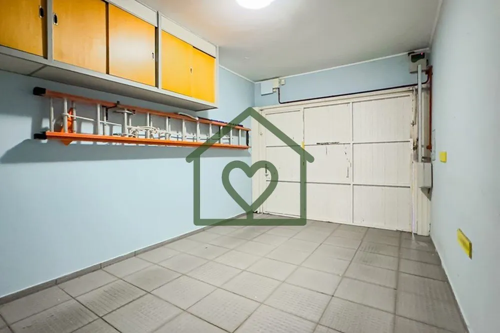 Imagem Descubra esta encantadora casa mobiliada à venda no Bairro Santa Maria Goretti, na Zona Norte de Po...