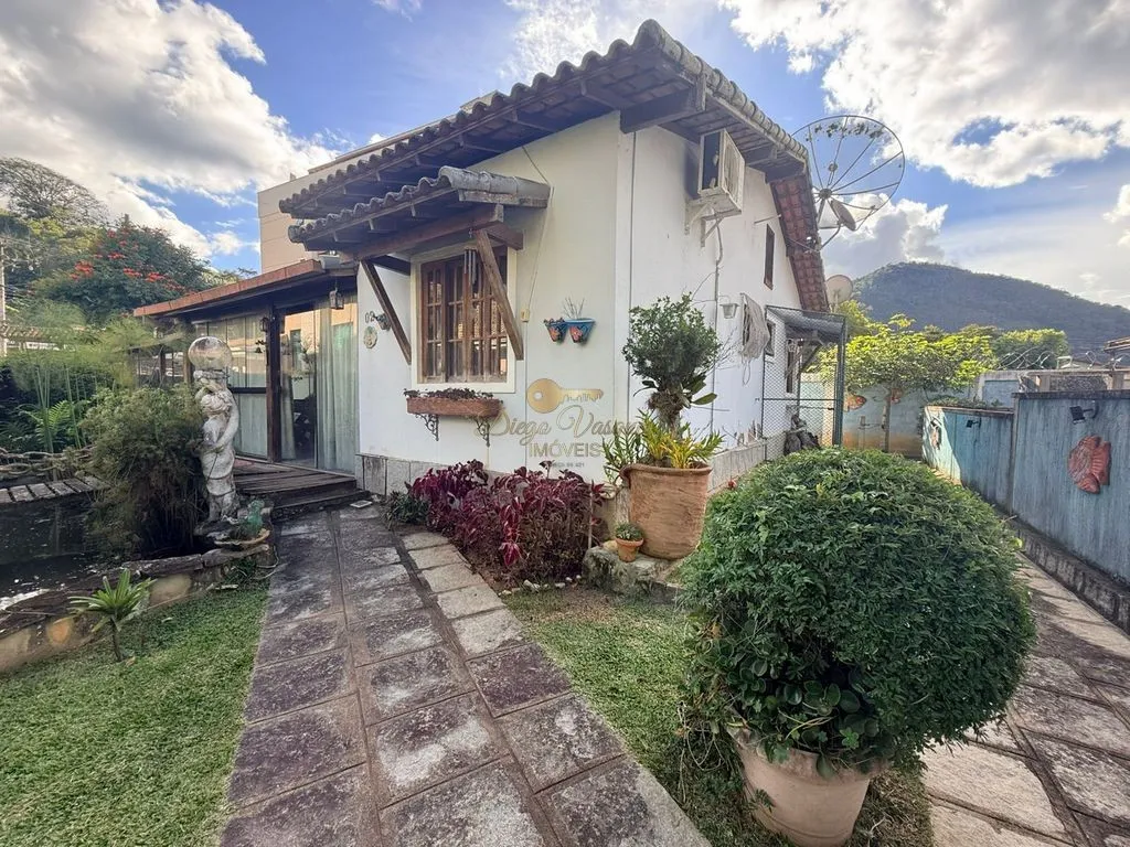 Foto do imóvel Casa em Condomínio para Venda em Teresópolis / RJ em Estrada Doutor Rogério de Moura Estevão