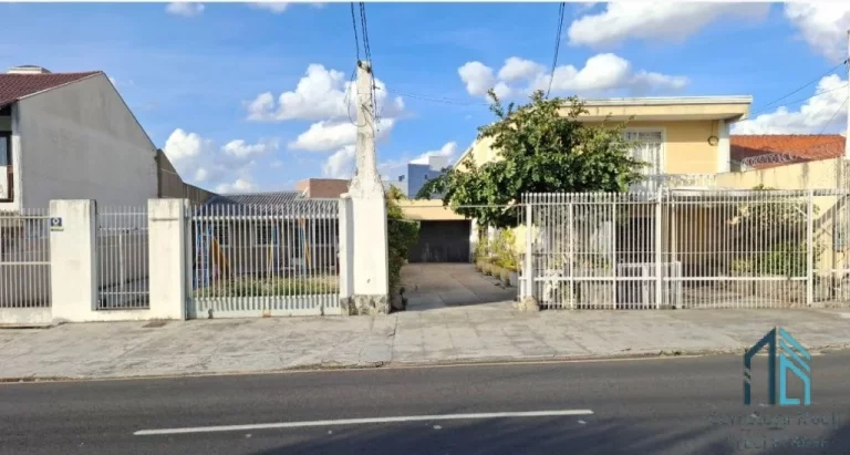 Foto do imóvel Residência, terreno COM 03 MORADIAS, no Água Verde em Curitiba pr
