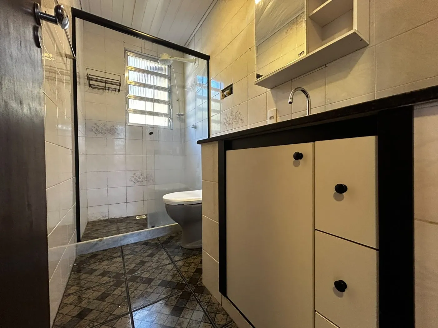 Imagem Apartamento para Venda em Petrópolis / RJ no bairro Quarteirão Brasileiro