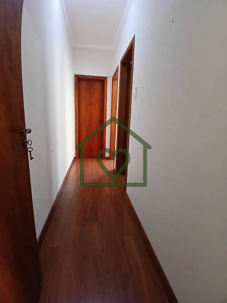 Imagem Oportunidade! Apartamento mobiliado, desocupado e pronto para morar no bairro Independência, com 2 ...