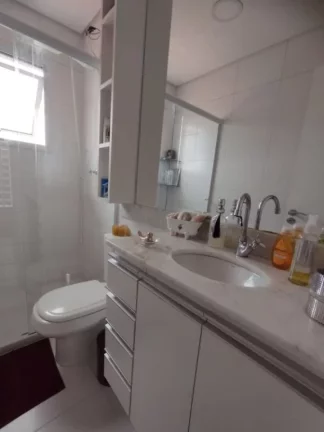 Imagem Sobrado com 2 dormitórios à venda, 64 m² por R$ 690.000,00 - Jardim Carlos Cooper - Suzano/SP