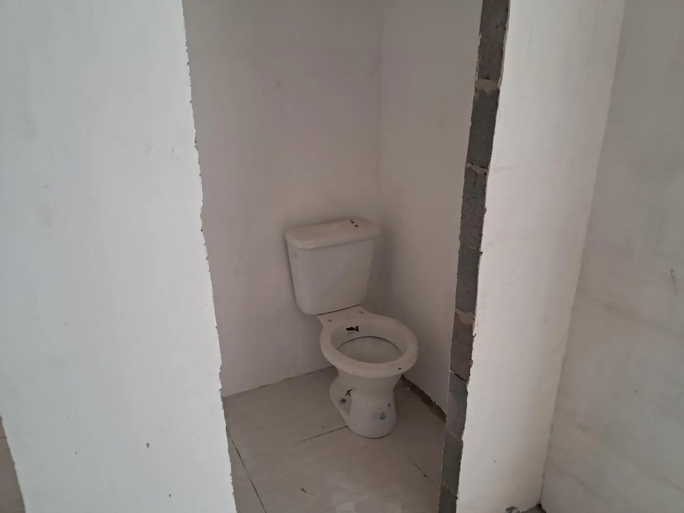Imagem Loja Comercial para Locação em Rio de Janeiro, Campo Grande, 2 banheiros, 1 vaga