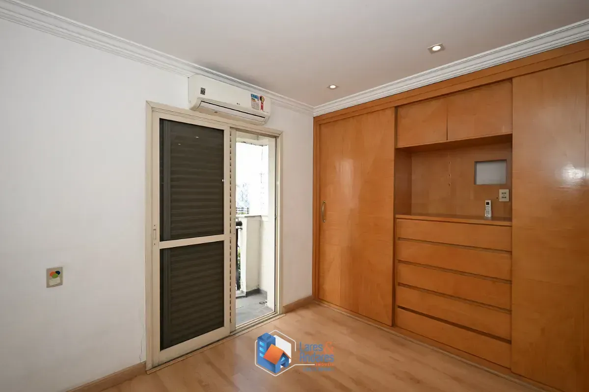 Imagem Apartamento para venda em Moema com 3 quartos, sendo 1 suíte, 112m²