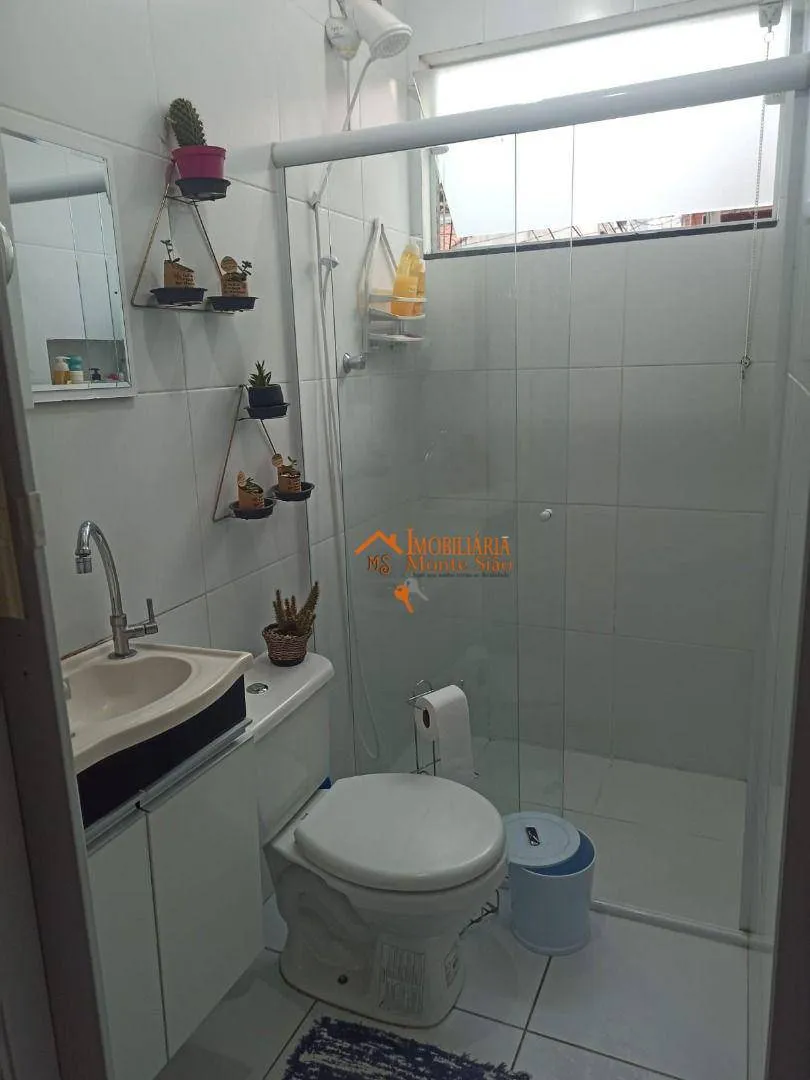 Imagem Sobrado com 5 dormitórios à venda, 200 m² por R$ 689.000,00 - Jardim Adriana - Guarulhos/SP