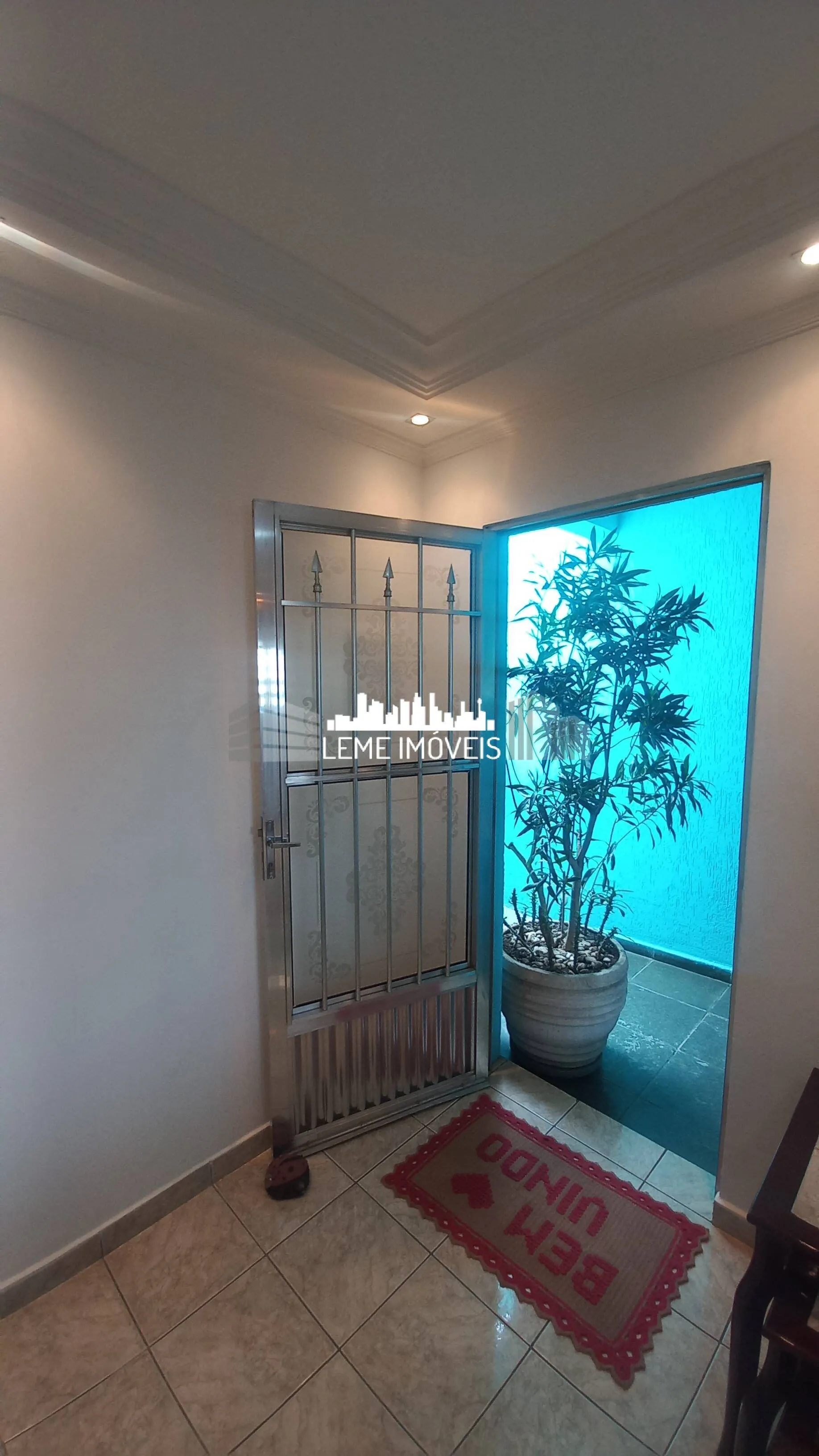 Imagem LINDO SOBRADO! ACEITA FINANCIAMENTO HABITACIONAL E UTILIZAÇÃO DO FGTS!!!