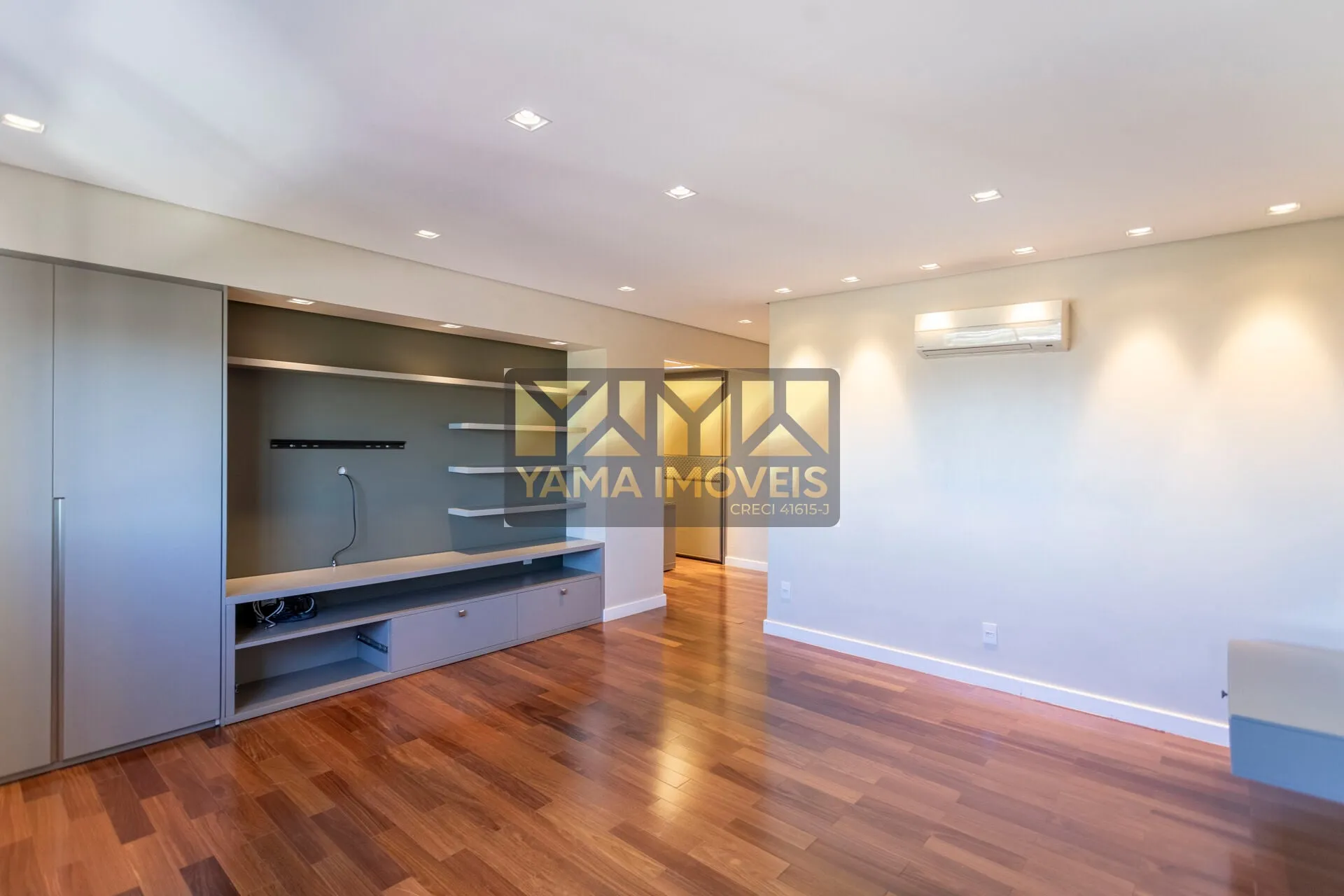 Foto do imóvel Apartamento à venda em Rua Luciana Mara Ignácio