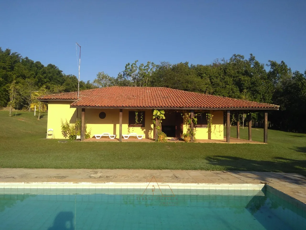 Foto do imóvel Sitio em Itu-SP: 3 quartos, 1 suíte, sala ampla, 3 banheiros, 23.000m² de área no Parque Nossa Senhora da Candelária