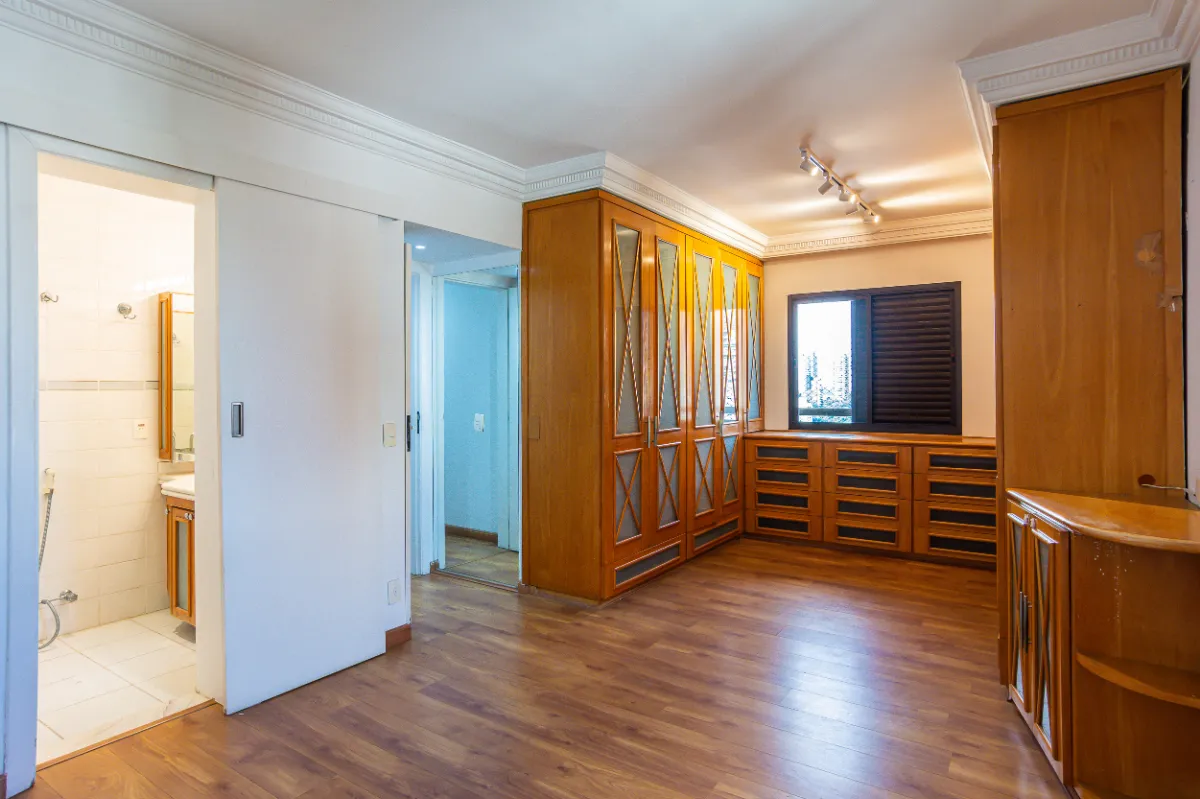 Imagem Cobertura para venda em Vila Suzana com 3 quartos, sendo 1 suíte, 223m2