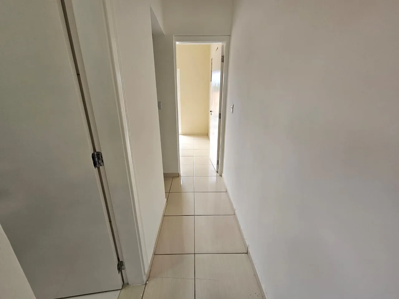 Imagem Casa à venda em Sorocaba-SP, Jardim Topázio: 2 quartos, 1 sala, 2 banheiros, 1 vaga de garagem - 100m² de área