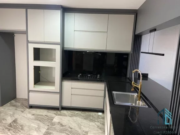 Imagem Sobrado triplex Alto Padrão, 04 quartos c/suíte, 04 vagas, Ático, no Vista Alegre Curitiba -PR
