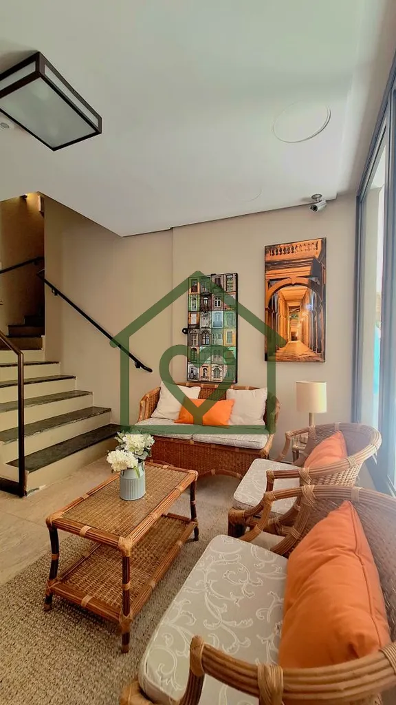 Imagem A/J BROKERS VENDE NO BAIRRO RIO BRANCO EM PORTO ALEGRE: 
 
 APARTAMENTO GARDEN TIPO CASA ? SEMIMOBIL...