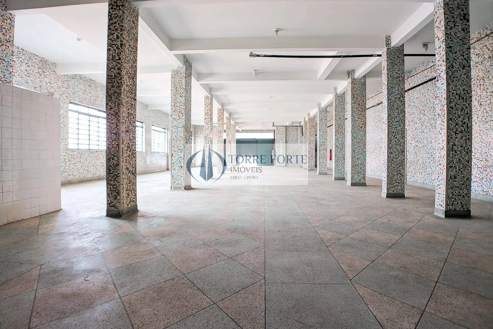 Foto do imóvel Ótimo espaço comercial ,loja e sobre loja de esquina na Penha de França em Rua Caquito